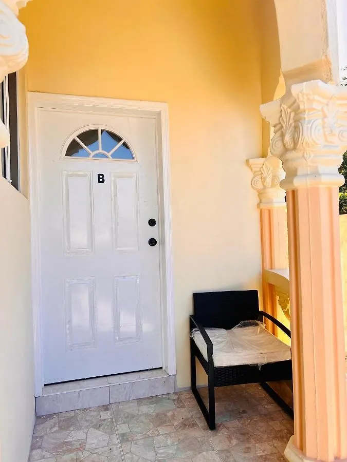 Apartment The Rest Stop-B- 15 Min From Airport/24Hrs Security Montego Bay Jamaica